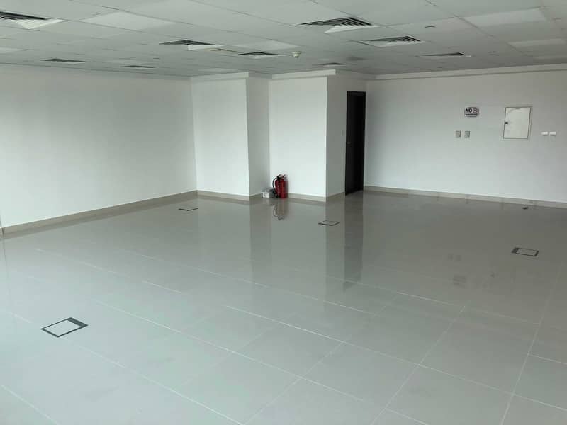 4 AMAZING FITTED OFFICE FOR RENT IN JUMAIRAH BAY X3.