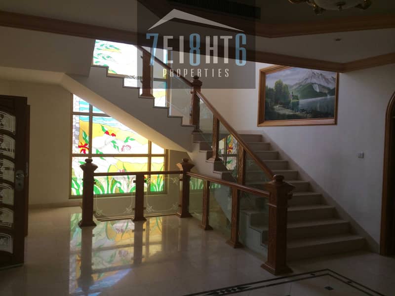 10 Fabulous luxury villa: 5 b/r well maintained independent villa with basement + maids room + garden