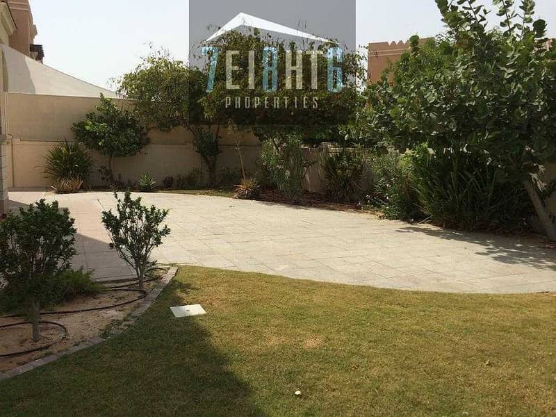 9 Beautifully presented: 5 b/r independent villa + maids room + landscaped garden for rent in Victory Heights