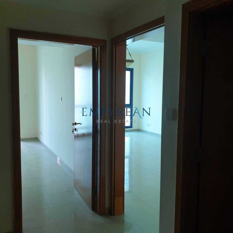 10 WOW HUGE SIZE AMAZINGLY DESIGNED APARTMENT WITH HUGE BALCONY + COVERED PARKING ONLY 31K