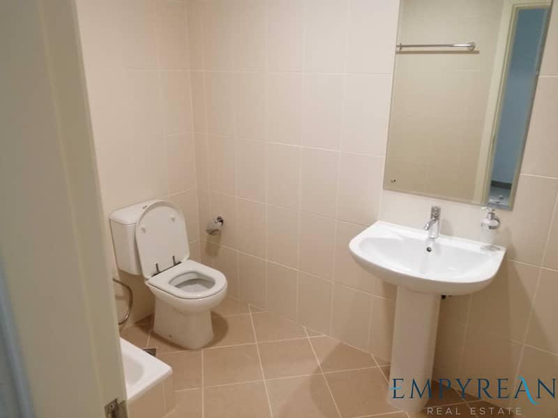 9 1 MONTH RENT FREE SPACIOUS STUDIO   near Business bay