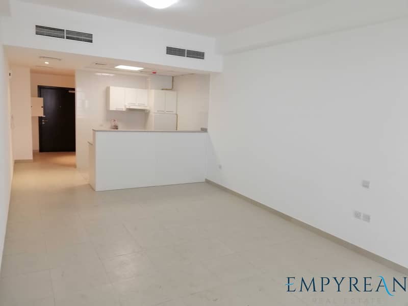 11 1 MONTH RENT FREE SPACIOUS STUDIO   near Business bay