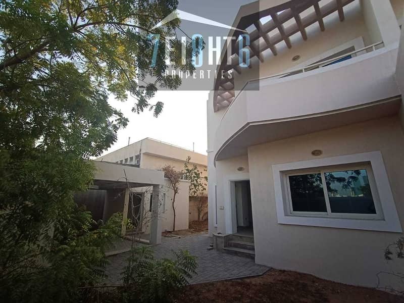 10 Amazing value: 4 b/r semi-indep villa + maids room + PRIVATE S/POOL + large landscaped garden for rent in Jumeirah 1