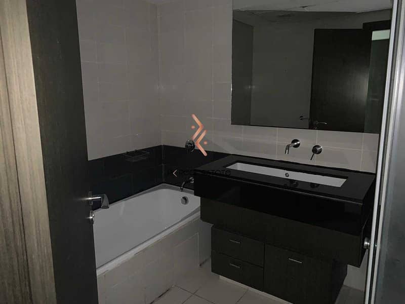 9 Modern 2BR Ensuite in Lofts Downtown
