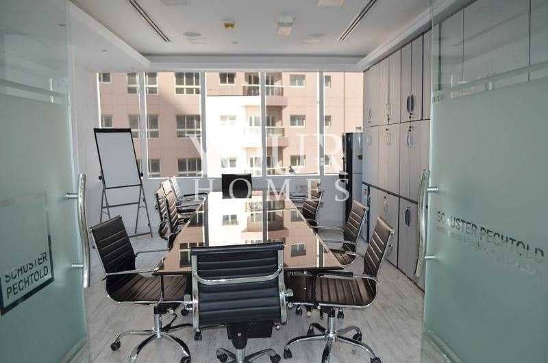 OP | Fitted Vacant Furnished office 6 parkings