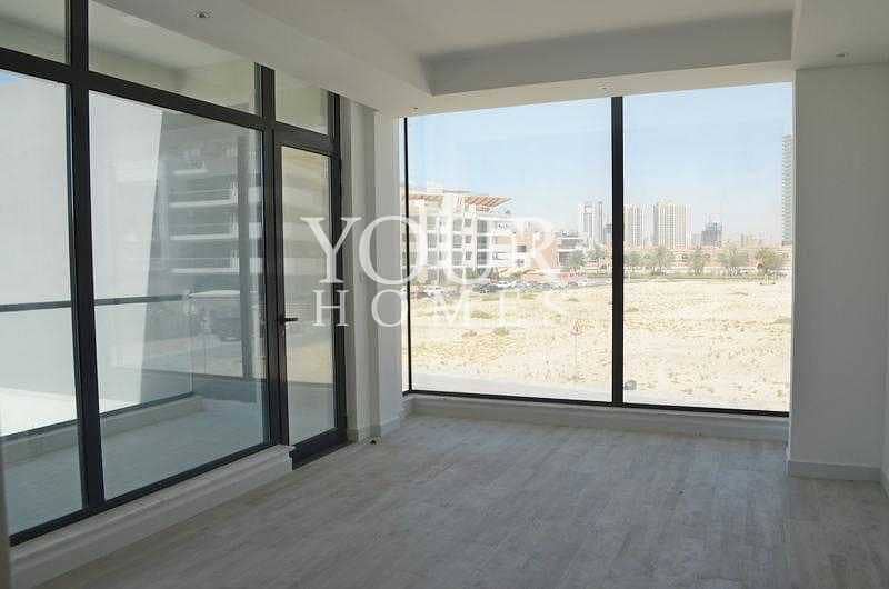 11 OP| vacant 4BHK+M TH with lift NEW