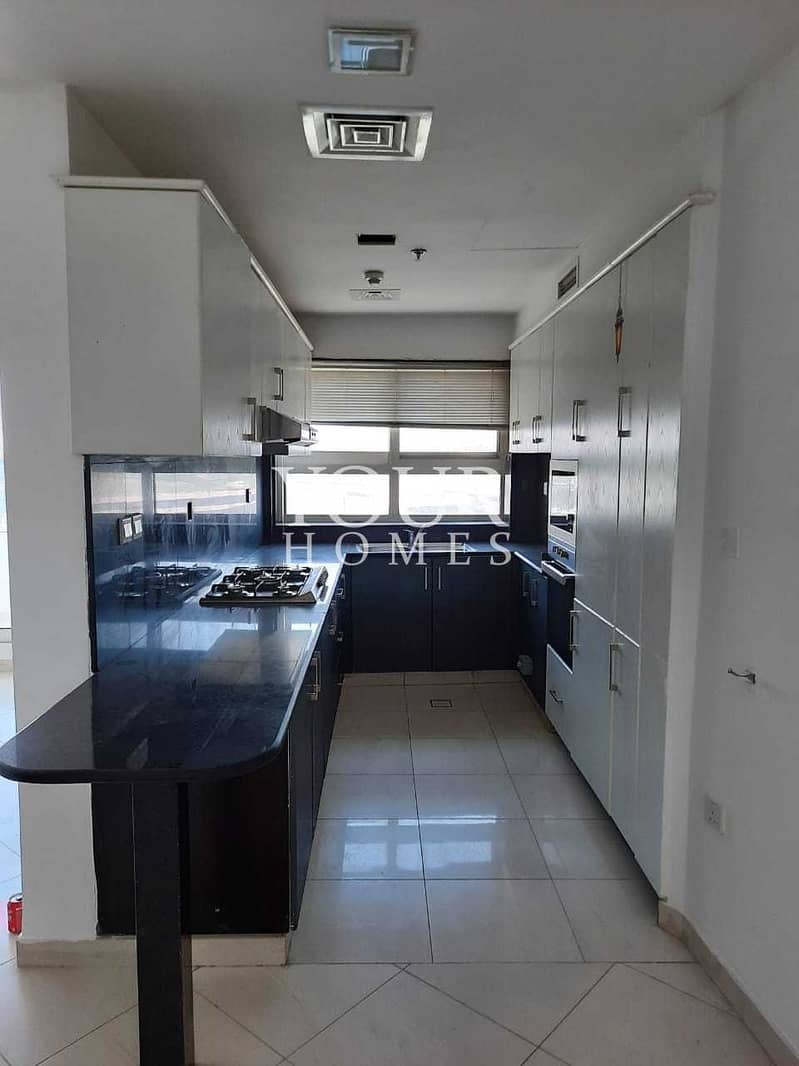 11 BS | Spacious|| 3bhk with balcony|| For Sale