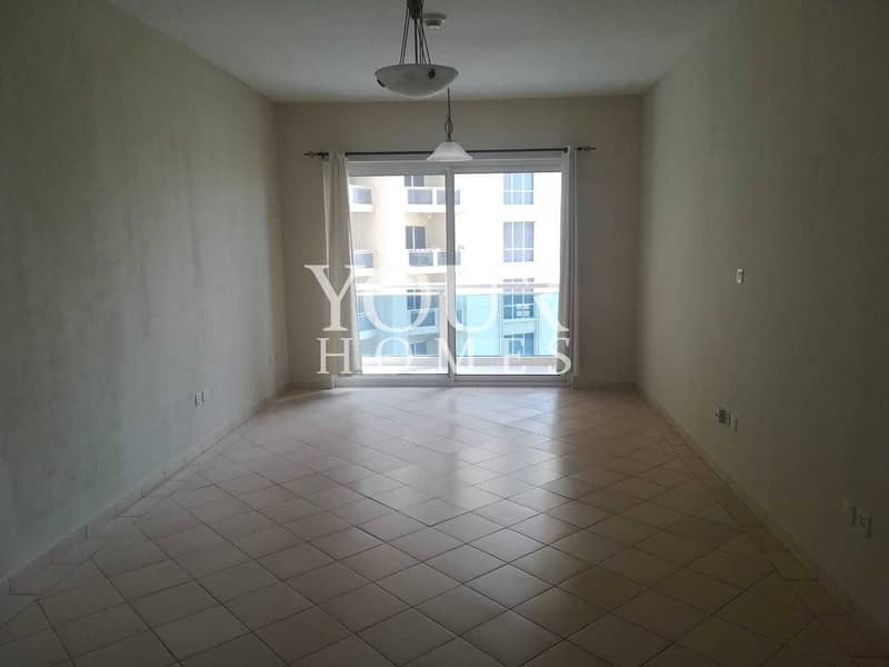 2 SM | Spacious Studio | Balcony | Lago Vista in 19999