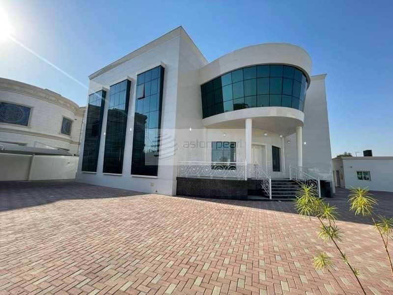 Amazing Brand New 5 BR Luxury Villa in Al Barsha 1