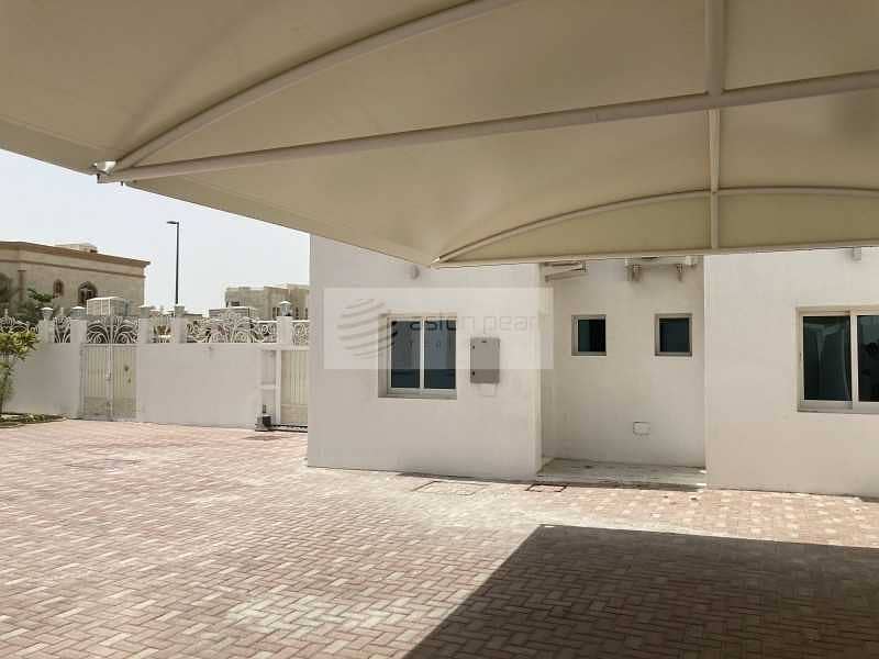 22 Amazing Brand New 5 BR Luxury Villa in Al Barsha 1