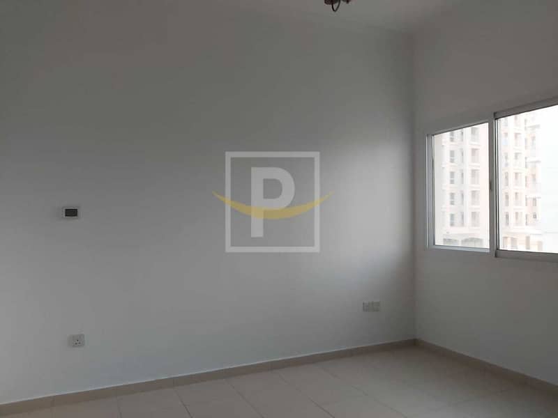 4 Vacant l Well Maintain 1 BR With Balcony In Mazaya 30 I YVIP