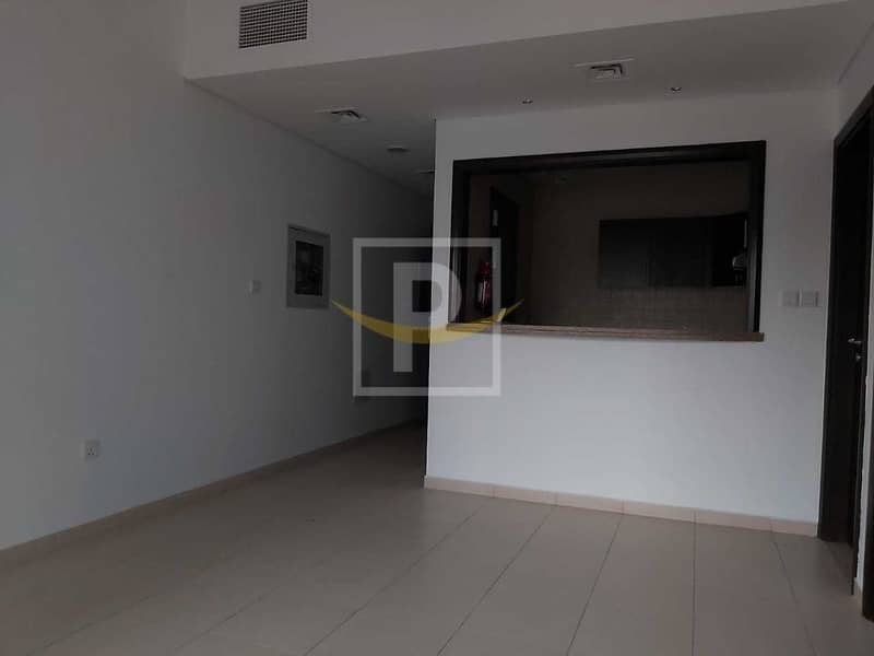 9 Vacant l Well Maintain 1 BR With Balcony In Mazaya 30 I YVIP