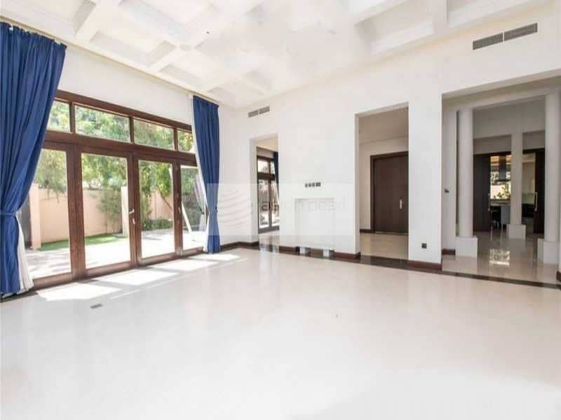 4 Urgent Sale |Amazing|Very Spacious| Private Pool