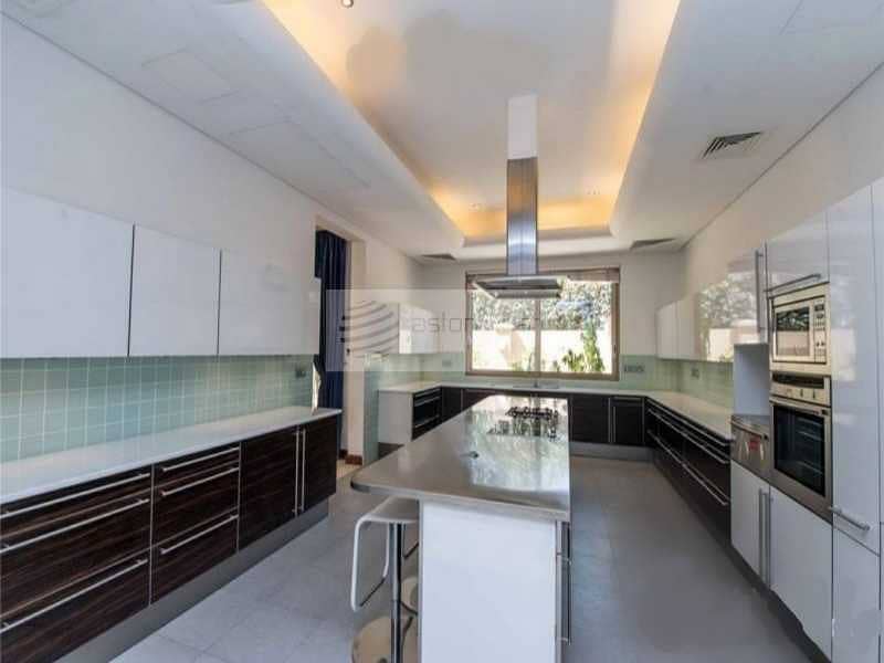 6 Urgent Sale |Amazing|Very Spacious| Private Pool