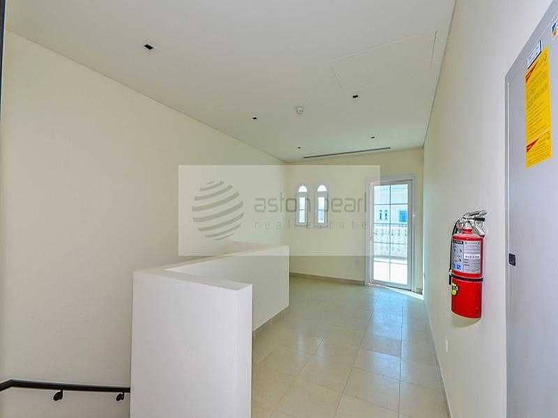 5 Urgent | Beautiful Townhouse | Great Investment