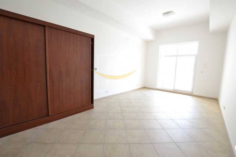 5 Mall View Vacant 2BR | Laundry Apt For Sale in Motor City | F VIP