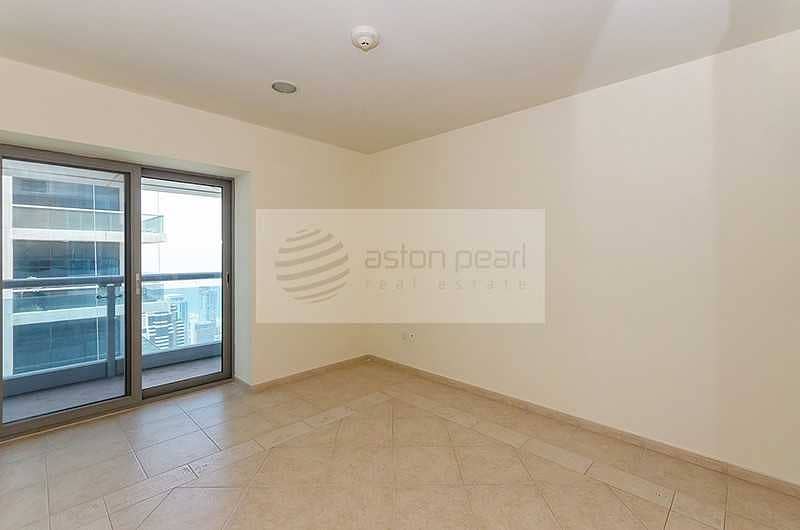 23 Spacious 3 BR w/ Balcony | Vacant Now | Sea View