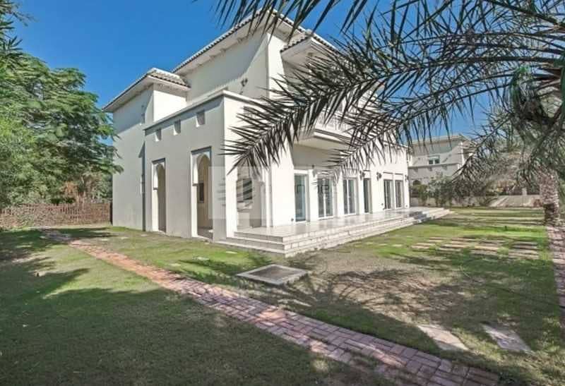 Vacant | Reduced Price | Next to Park | Huge Villa