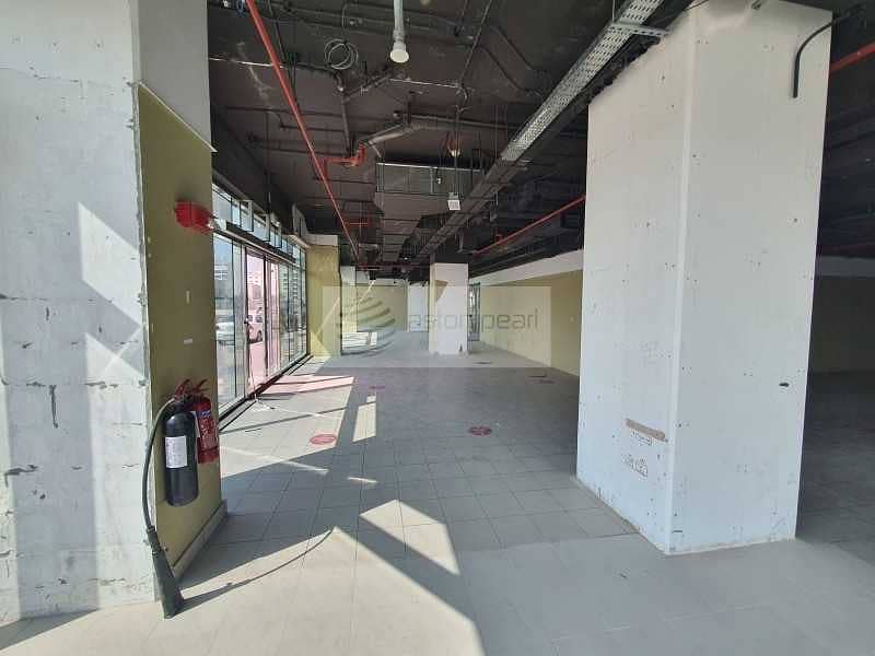 8 Vacant || Semi - Fitted Retail Shop || Next To MOE