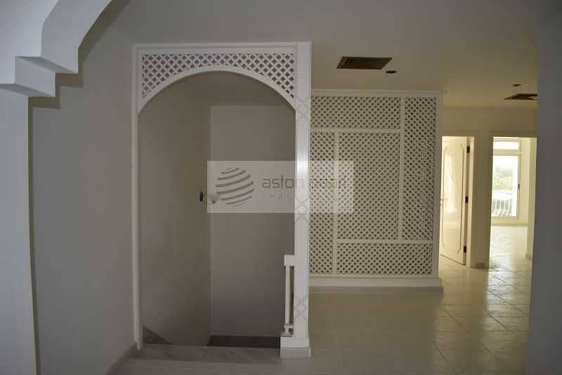 7 3BR Compound Villa| Umm Suqeim| Burj Al Arab view