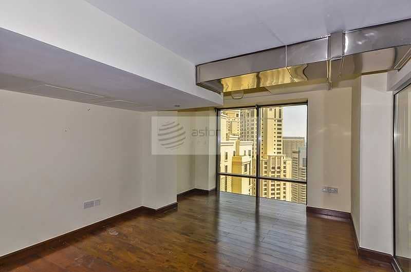11 Spacious 2BR Loft Apartment with Stunning Sea View