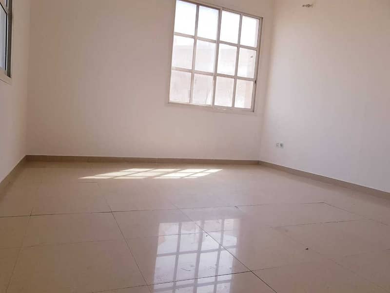 شقة في شارع الوحدة (شارع دلما) الوحدة 1 غرف 40000 درهم - 5185622