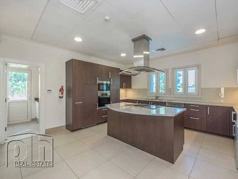 4 5BR | Private Pool |  Exclusive Location