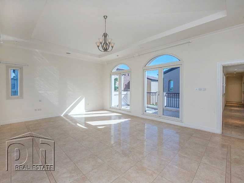 5 5BR | Private Pool |  Exclusive Location