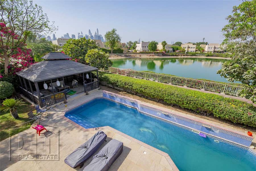 3 Exclusive - Type 16 - Private pool - Lake View