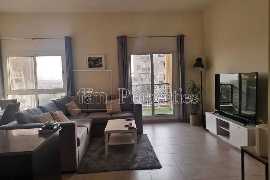 6 well maintain apartment with nice leyout