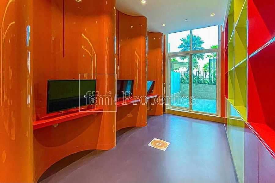 9 Exclusive! | Pool/Canal View | Tower A
