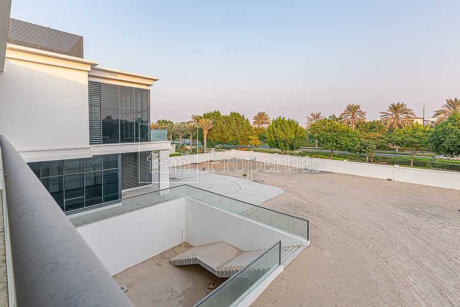 6 Lowest Price on the Market!!!! Shell & Core with an illustrious view of Dubai