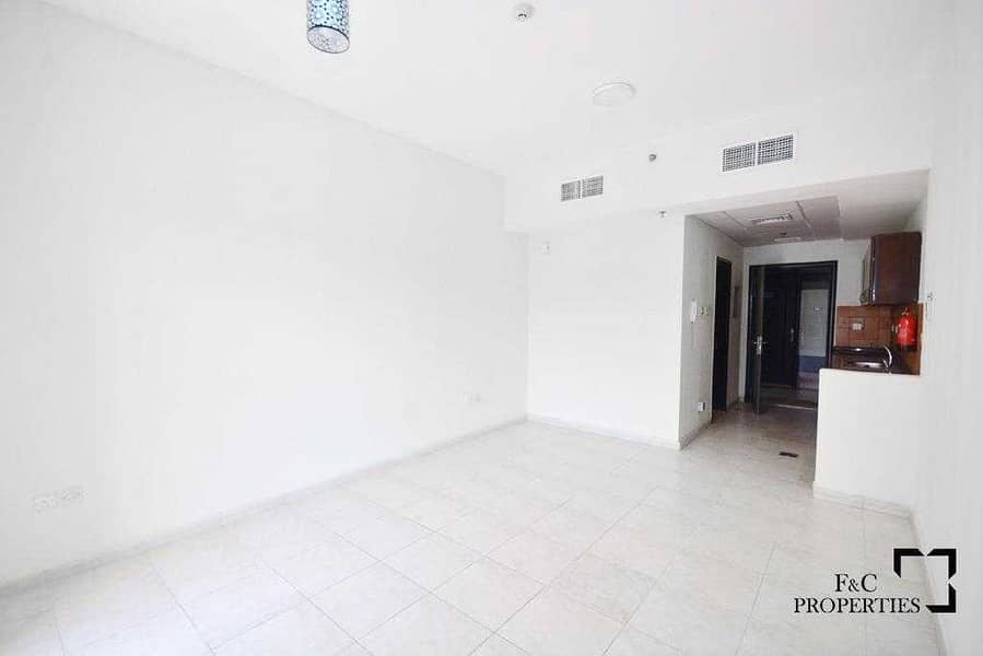 2 Vacant | 12 Cheques | Next to Mall