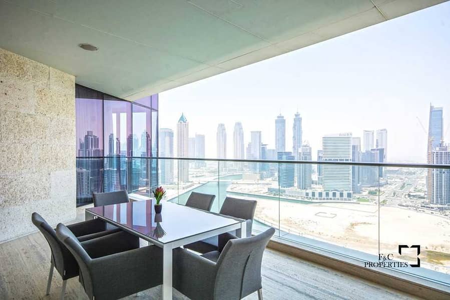 10 Luxury Penthouse | Burj Khalifa and Canal View