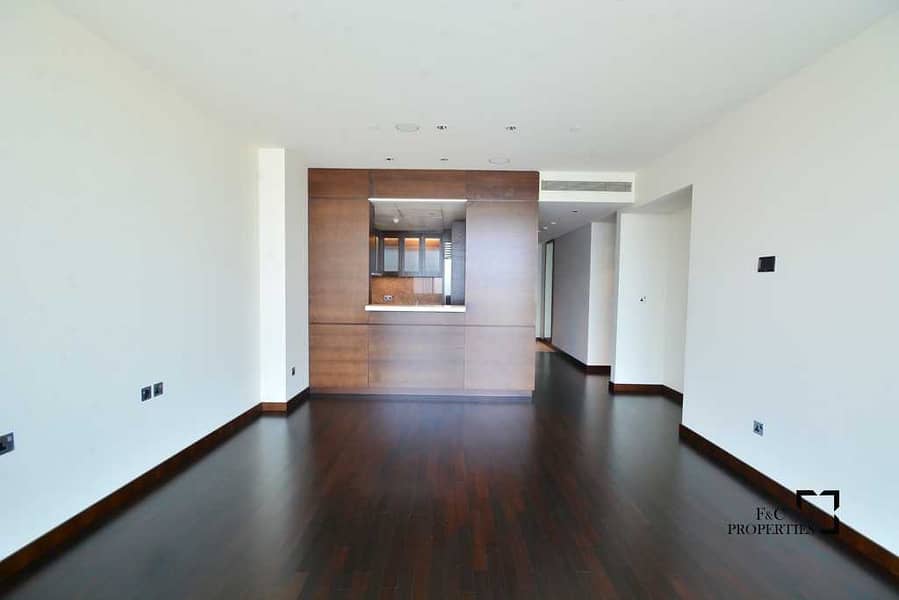 4 Full Fountain View | High Floor I Vacant