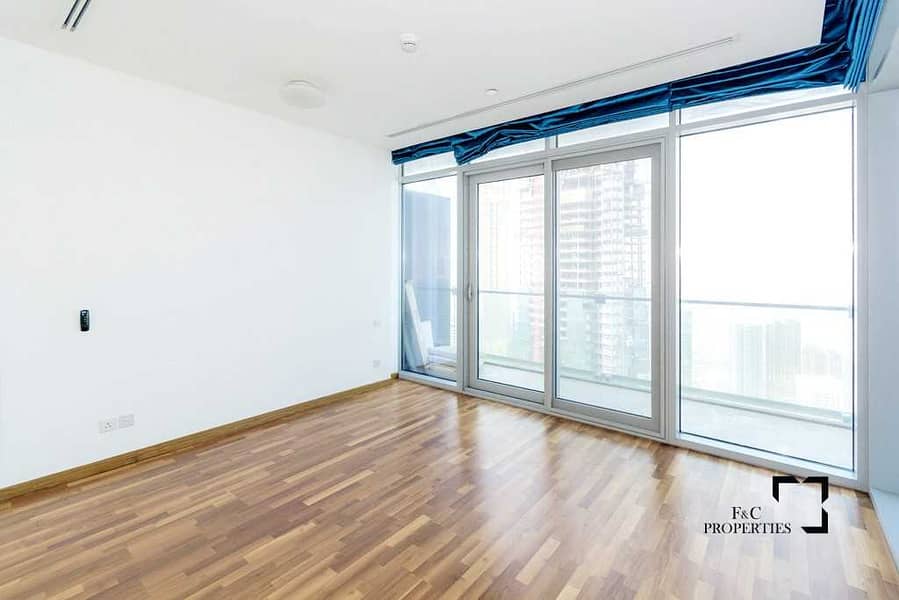 10 02 Type | Sea View | High Floor | Burj Daman