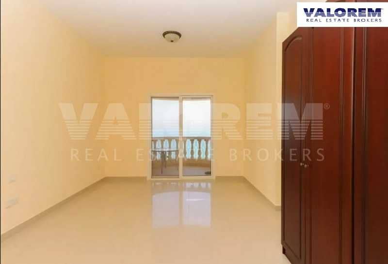 5 Full Sea View - Spacious Unit - Ready to move into