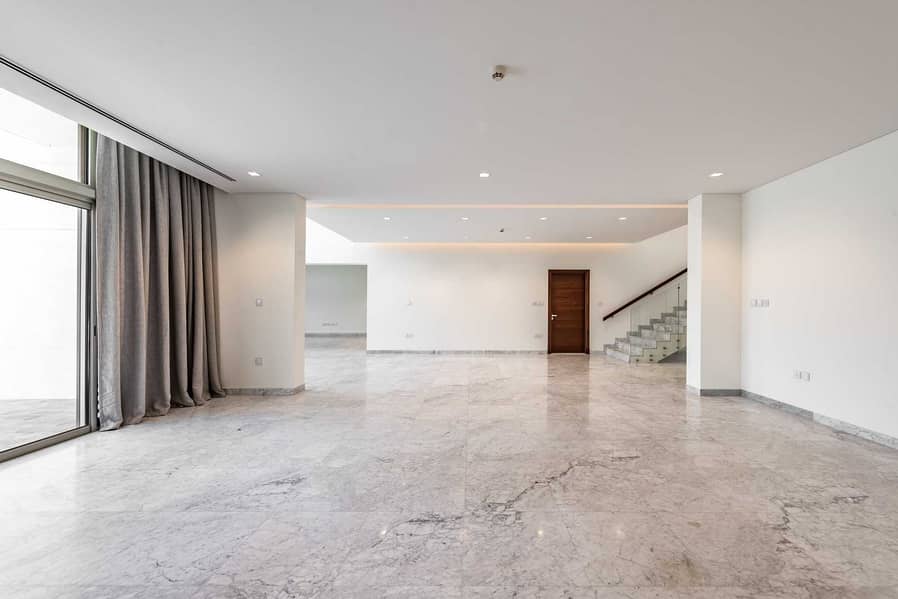Vacant 5 Bed | Contemporary | Exclusive Mandate