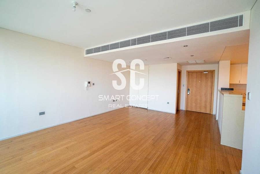 6 Vacant | Well-maintained Unit | Huge Balcony
