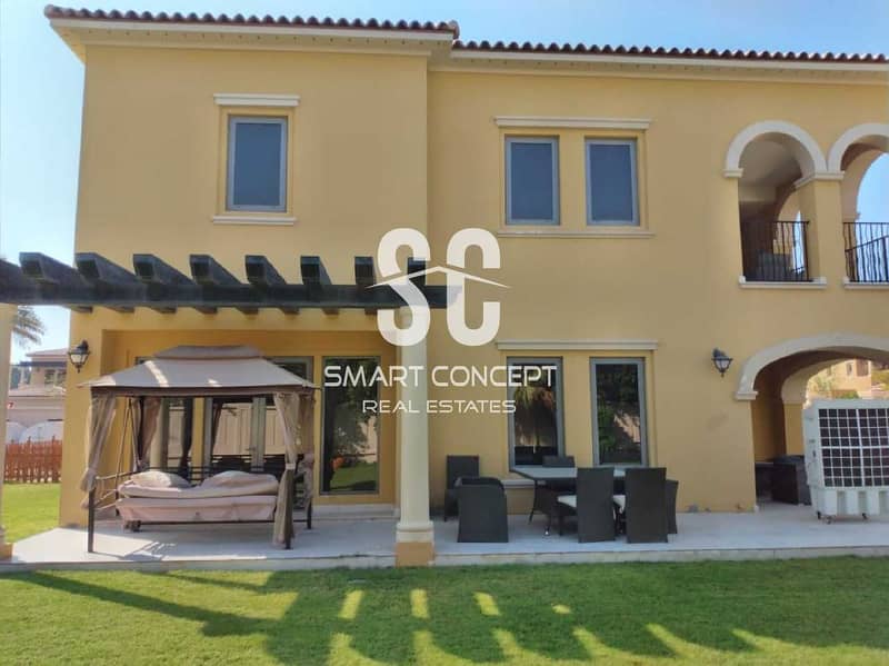 8 A Convenient and Furnished Villa w/ Huge Terrace