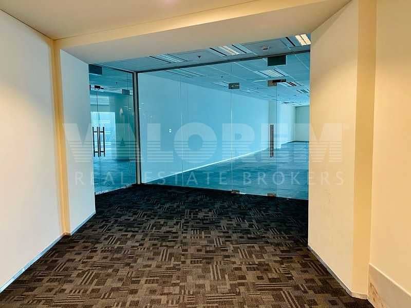 SHEIKH ZAYED OFFICE | HIGH FLOOR WITH SEA VIEW