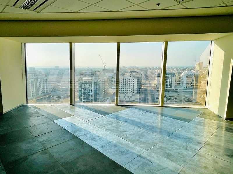 6 SHEIKH ZAYED OFFICE | HIGH FLOOR WITH SEA VIEW