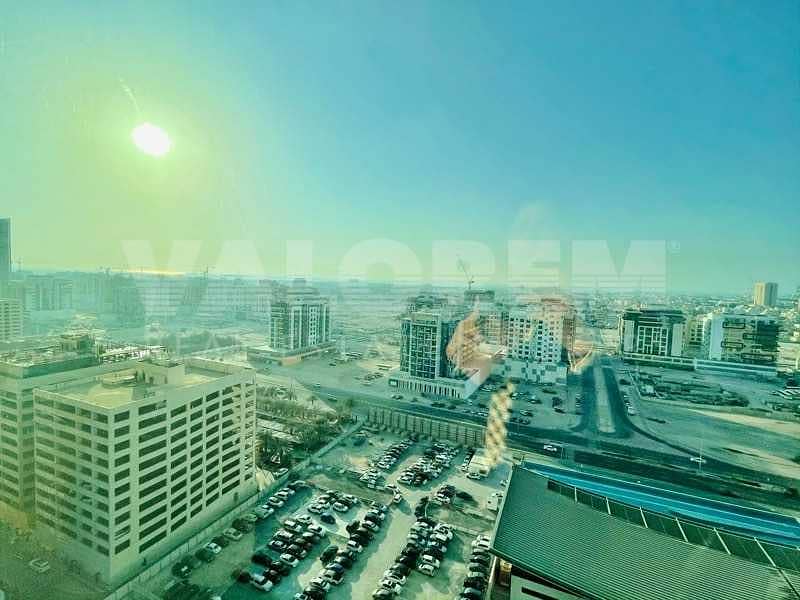 9 SHEIKH ZAYED OFFICE | HIGH FLOOR WITH SEA VIEW