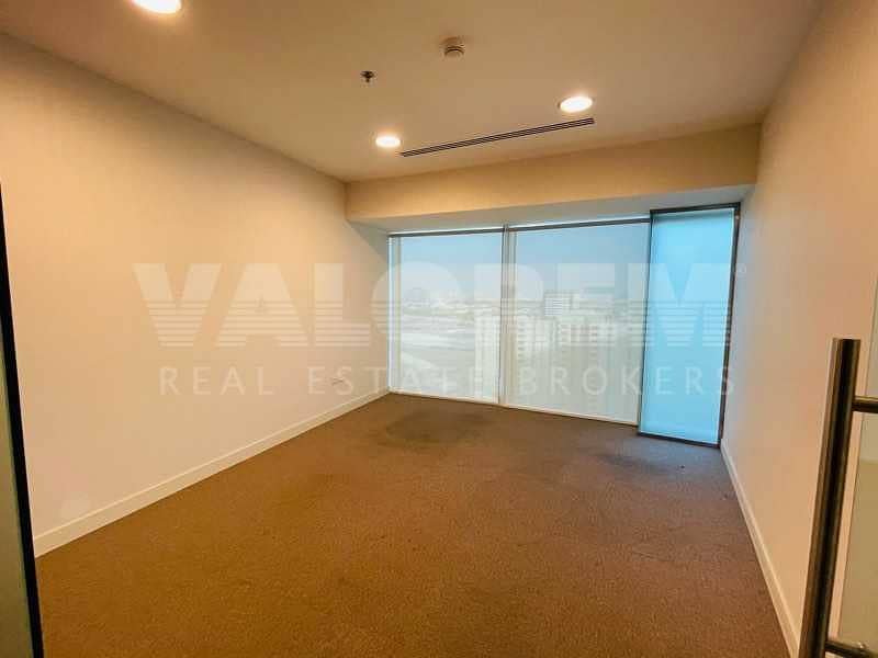 16 17TH FULL FLOOR | SHEIKH ZAYED | SEA AND CITY VIEW