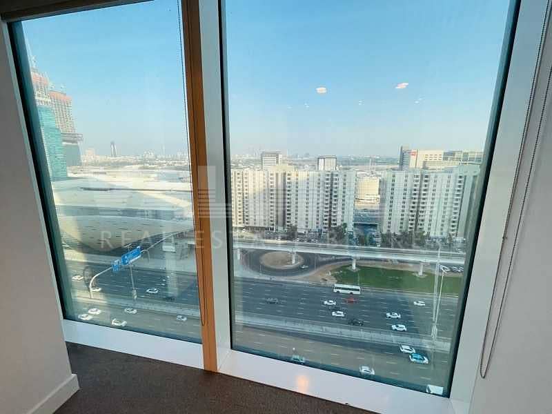 18 17TH FULL FLOOR | SHEIKH ZAYED | SEA AND CITY VIEW