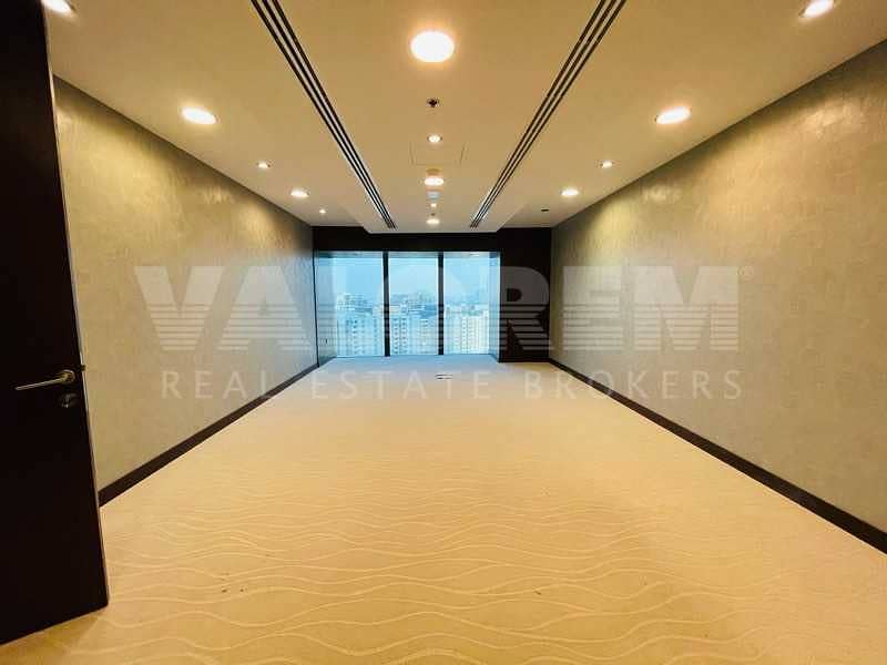 24 17TH FULL FLOOR | SHEIKH ZAYED | SEA AND CITY VIEW