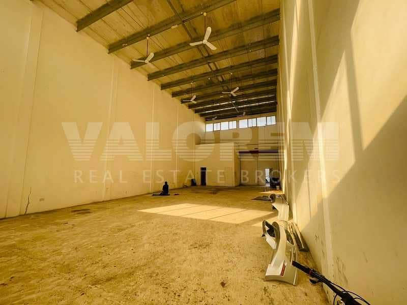 4 SPORTS WAREHOUSE IN AL QUOZ | 10 METER HIGH