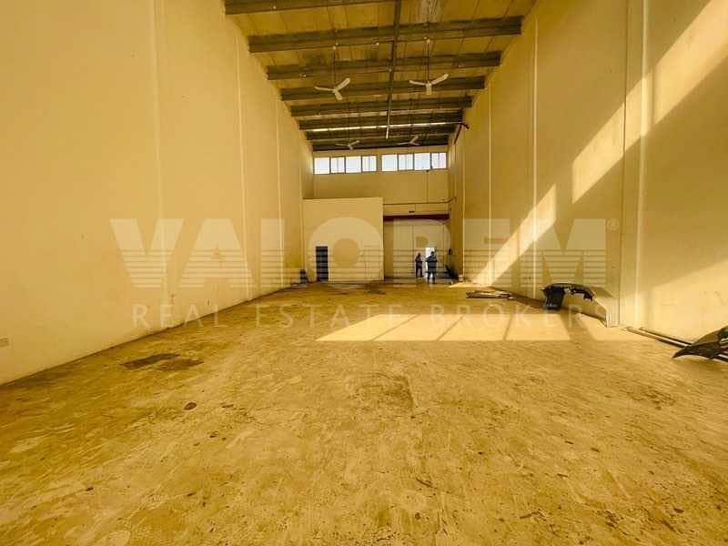 6 SPORTS WAREHOUSE IN AL QUOZ | 10 METER HIGH