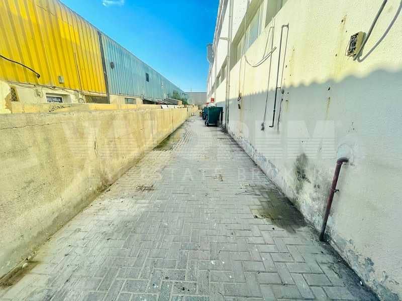 15 SPORTS WAREHOUSE IN AL QUOZ | 10 METER HIGH