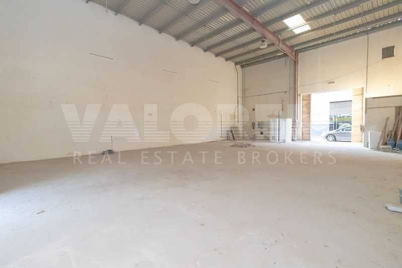 INDUSTRIAL WAREHOUSE | LOCATED IN HEART OF DUBAI